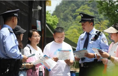 “三道防线”助力湘西平安升级
